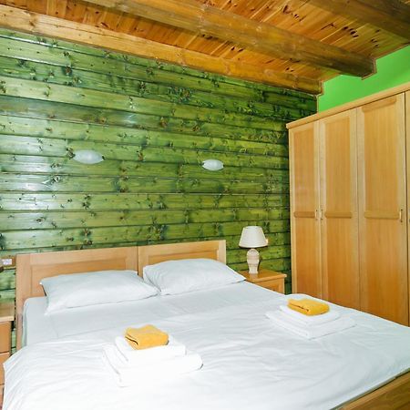 Hotel & Resort Gacka Мойковац Екстер'єр фото