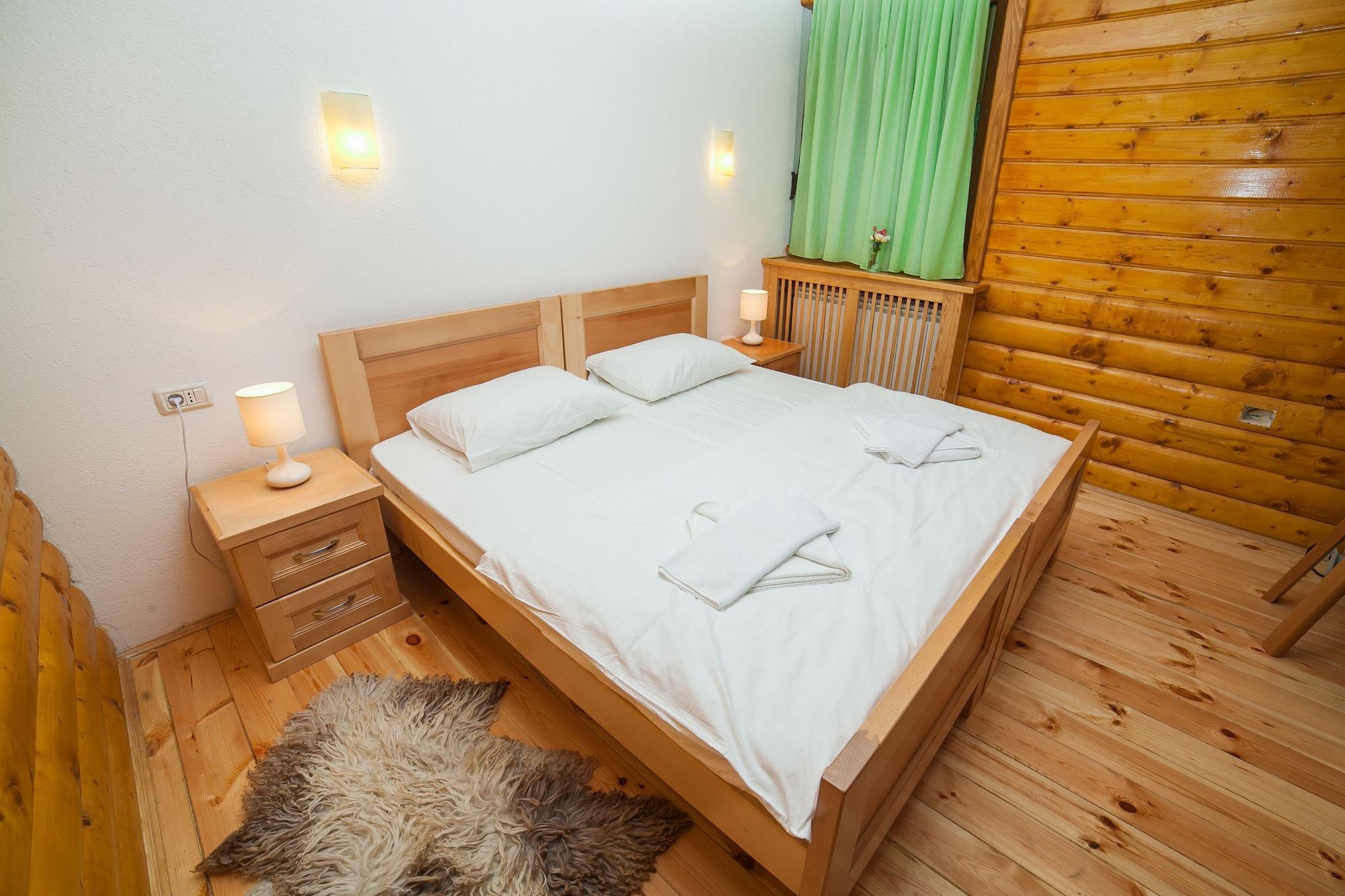 Hotel & Resort Gacka Мойковац Екстер'єр фото