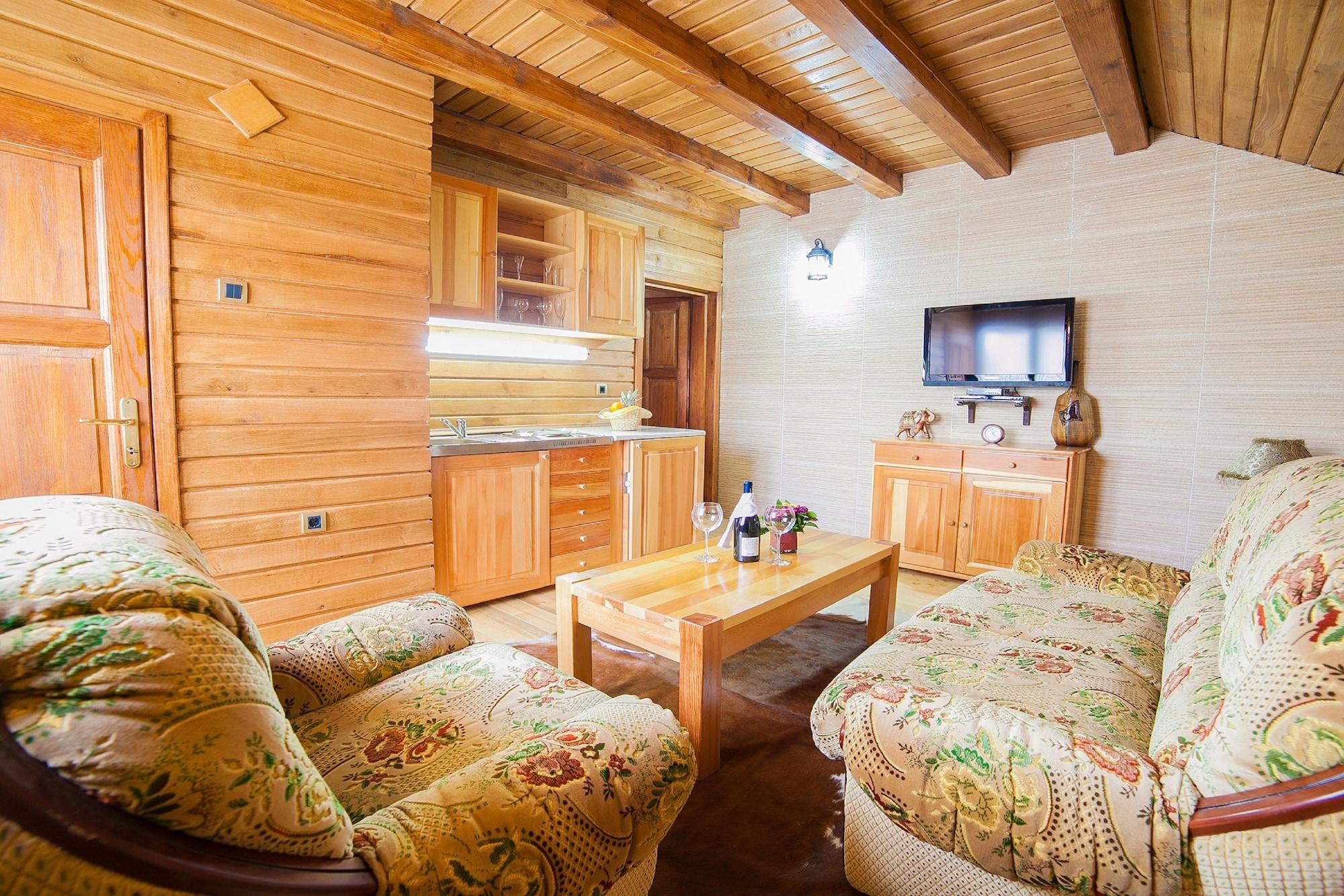 Hotel & Resort Gacka Мойковац Екстер'єр фото