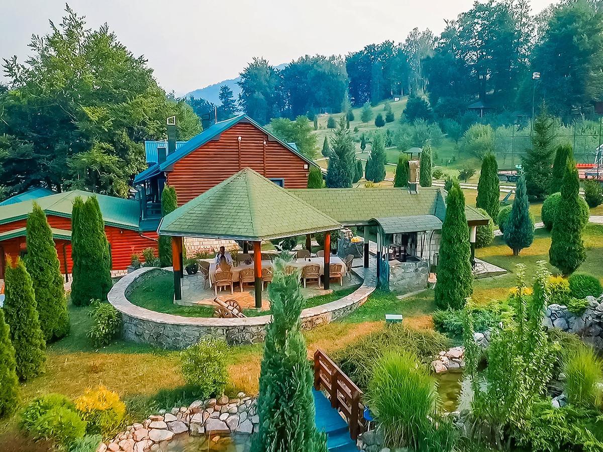 Hotel & Resort Gacka Мойковац Екстер'єр фото