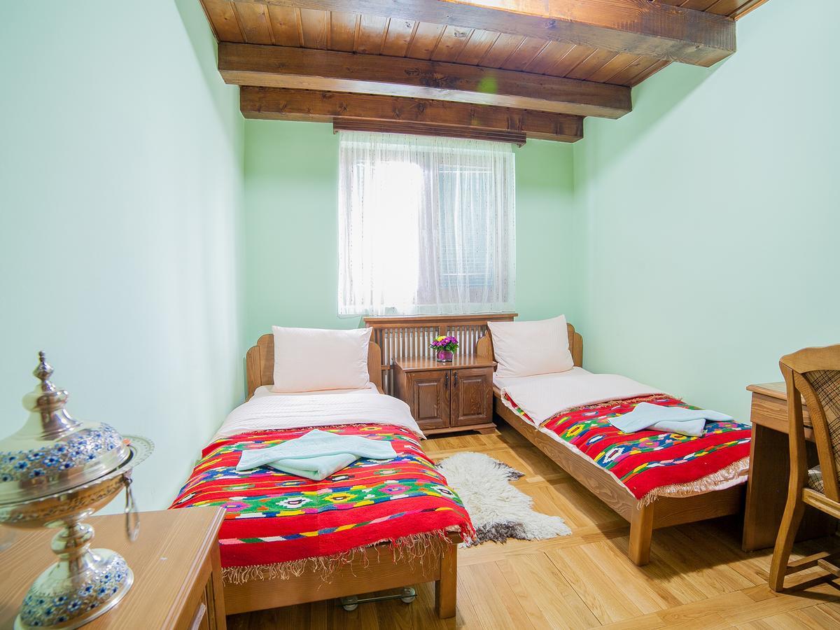 Hotel & Resort Gacka Мойковац Екстер'єр фото