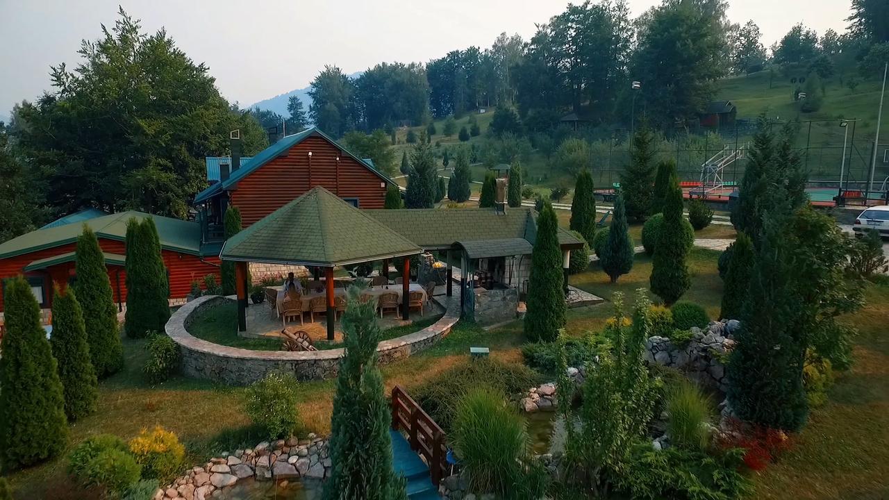 Hotel & Resort Gacka Мойковац Екстер'єр фото